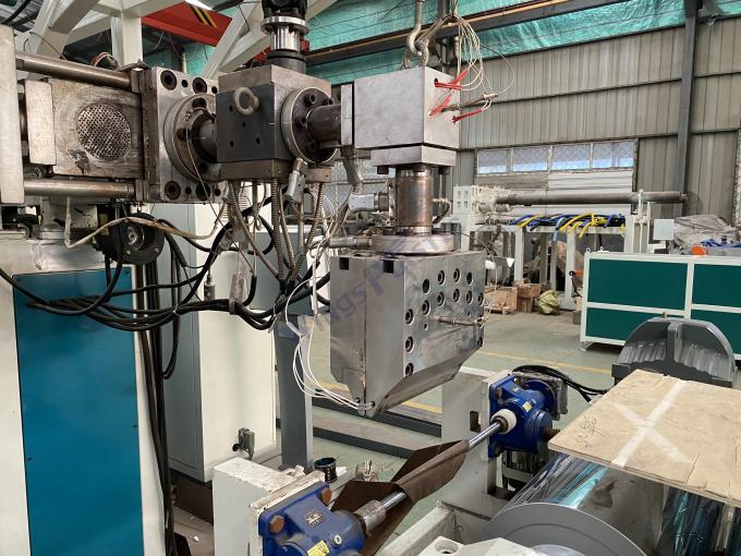 Machine de fabrication de plaques en PET PS PC Machine d'extrusion de feuille de rideau souple en plastique 2