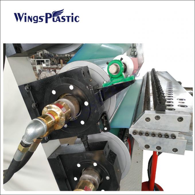 Machine de fabrication de tapis de calandre en PVC 2